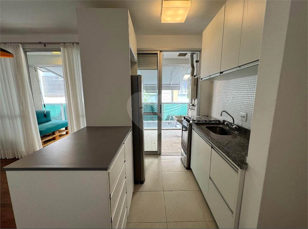 APARTAMENTO em VILA MADALENA