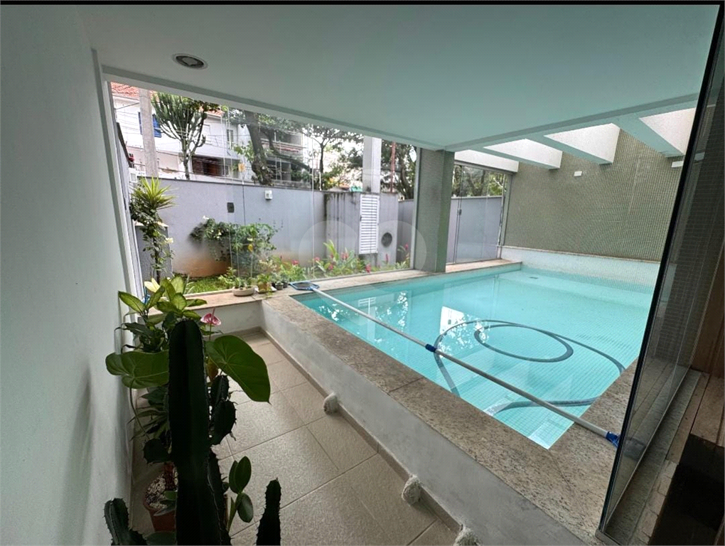 APARTAMENTO em VILA MADALENA