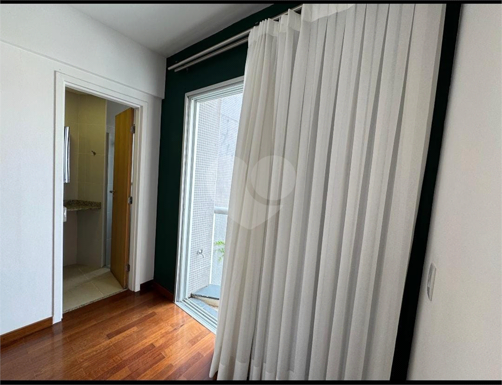 APARTAMENTO em VILA MADALENA