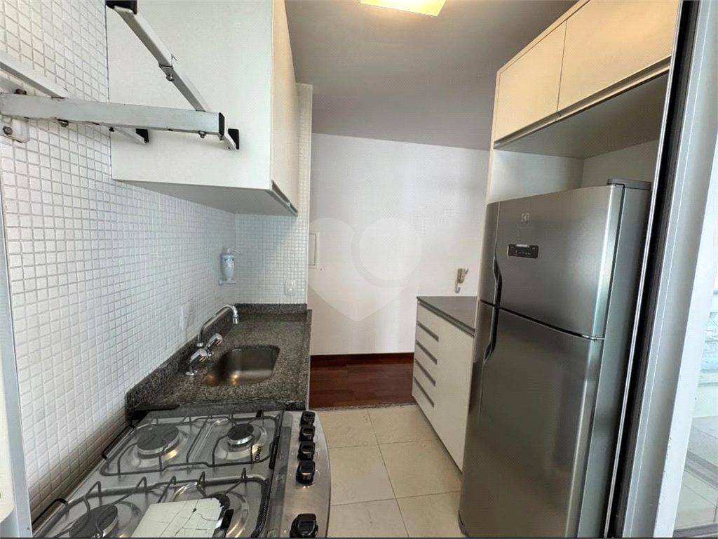 APARTAMENTO em VILA MADALENA