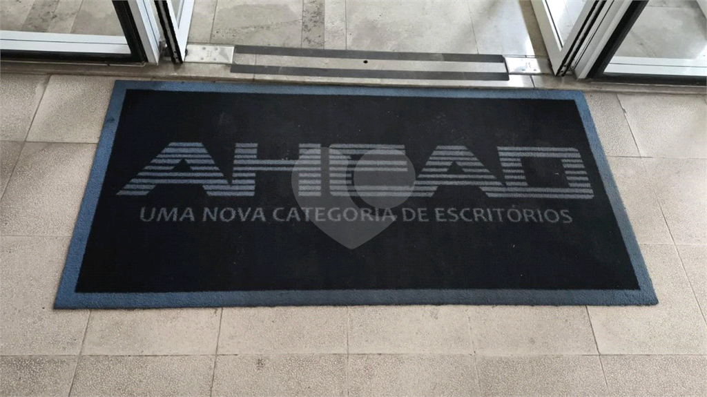 Sala Comercial para Venda – 100m do Metrô Faria Lima