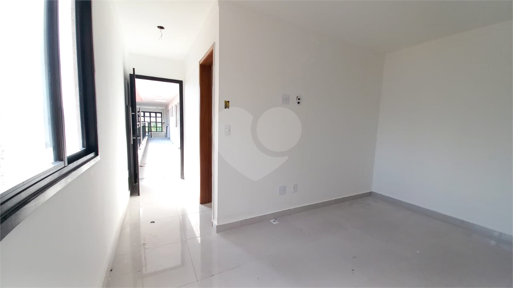 Apartamento 02 dormitórios sem vaga Água Fria 