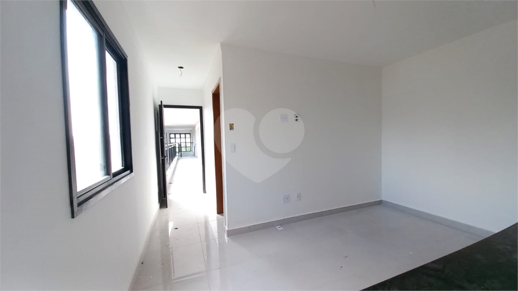 Apartamento 02 dormitórios sem vaga Água Fria 