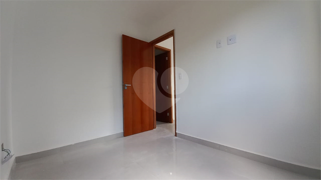 Apartamento 02 dormitórios sem vaga Água Fria 