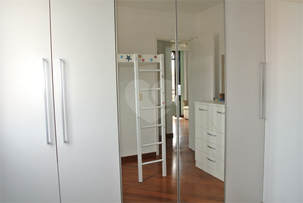 Apartamento em Pirituba com 70m2. 2 quartos, sendo um suíte, 2 banheiros e 2 vagas.