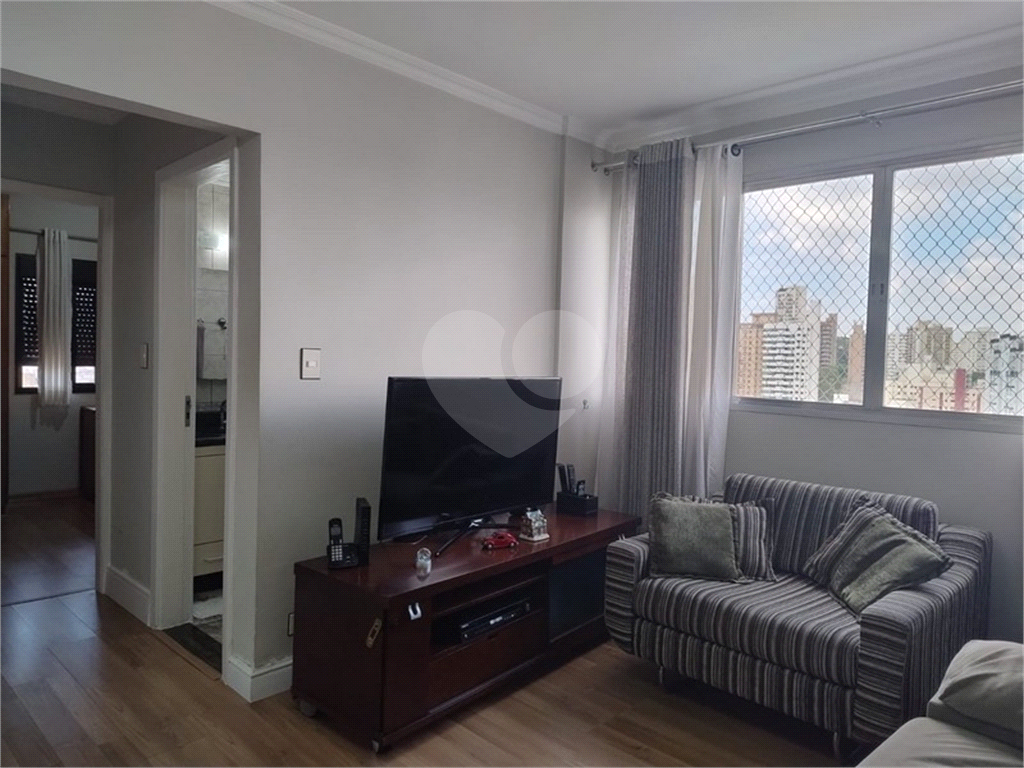 APARTAMENTO em TUCURUVI