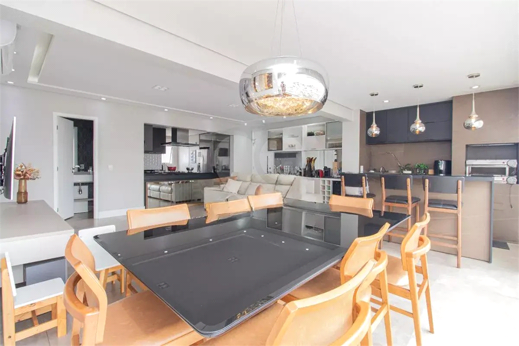Apartamento totalmente reformado com 128m² - 3 suítes - varanda gourmet - lazer completo
