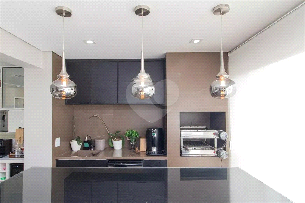 Apartamento totalmente reformado com 128m² - 3 suítes - varanda gourmet - lazer completo