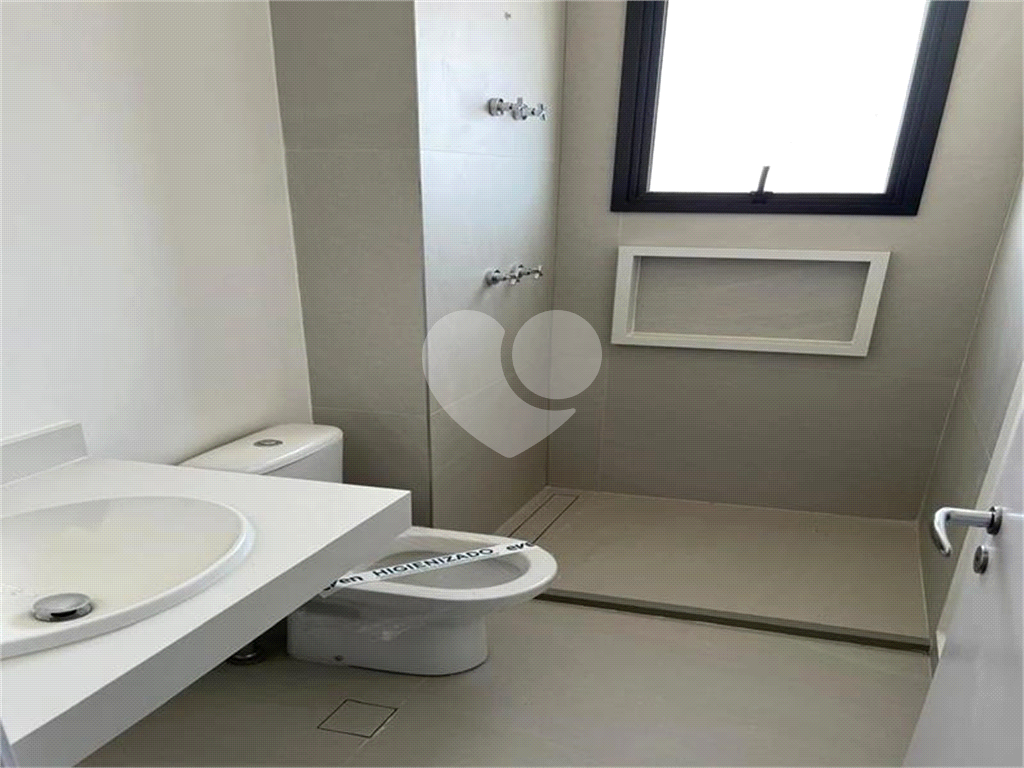 APARTAMENTO em PINHEIROS
