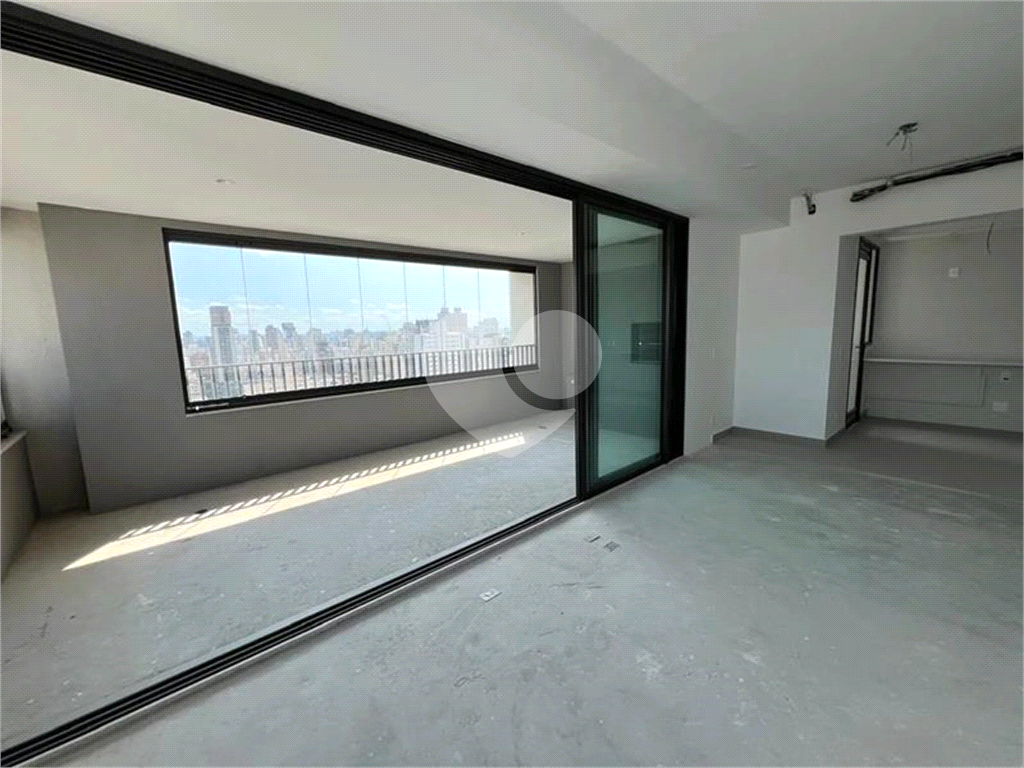 APARTAMENTO em PINHEIROS