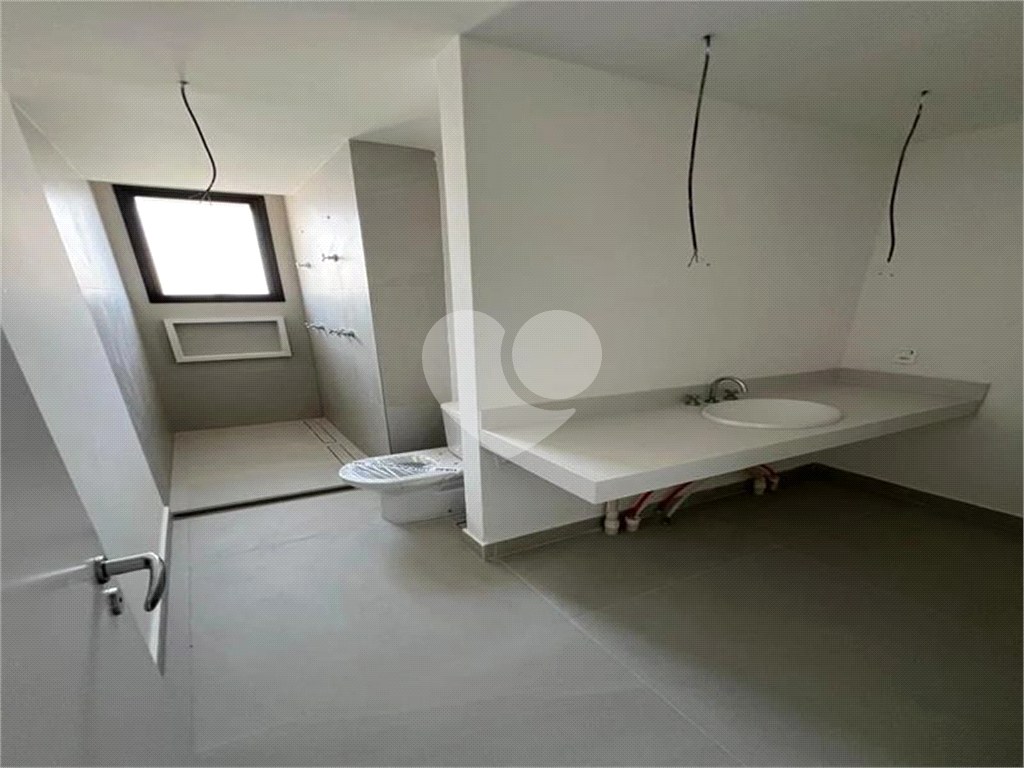 APARTAMENTO em PINHEIROS
