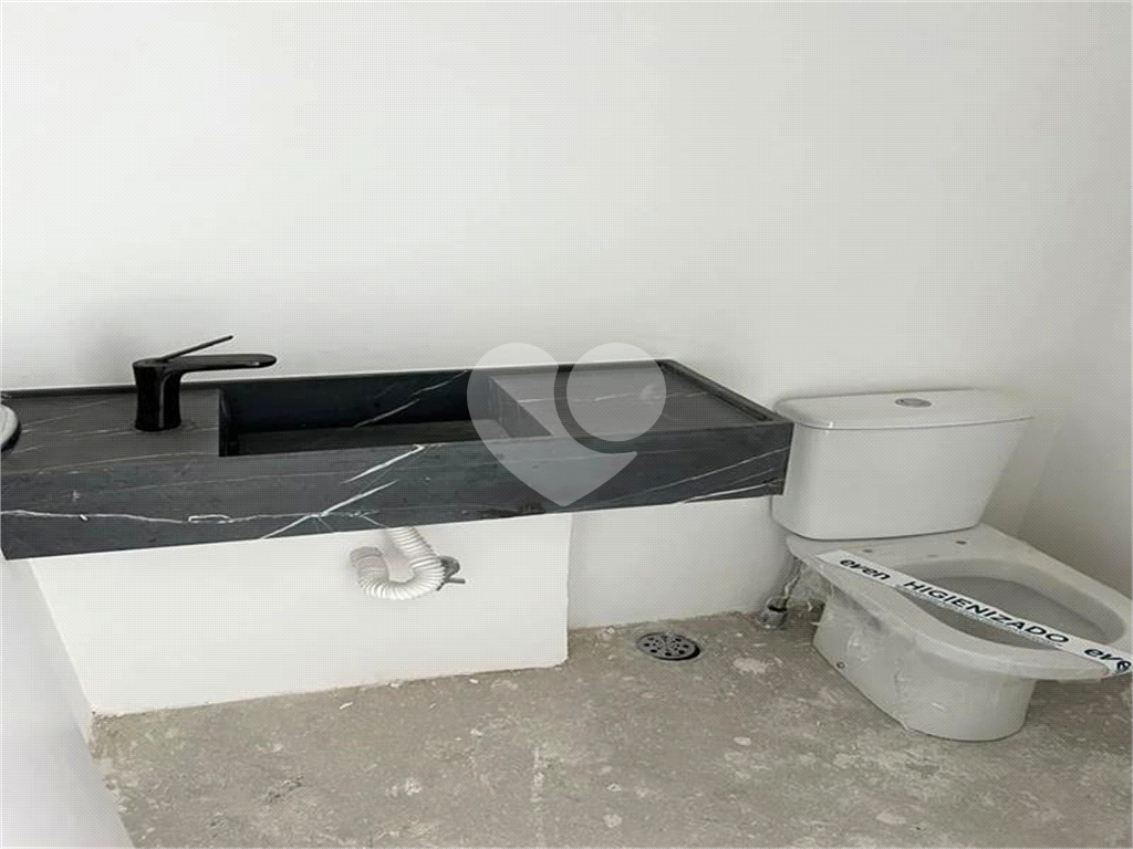 APARTAMENTO em PINHEIROS