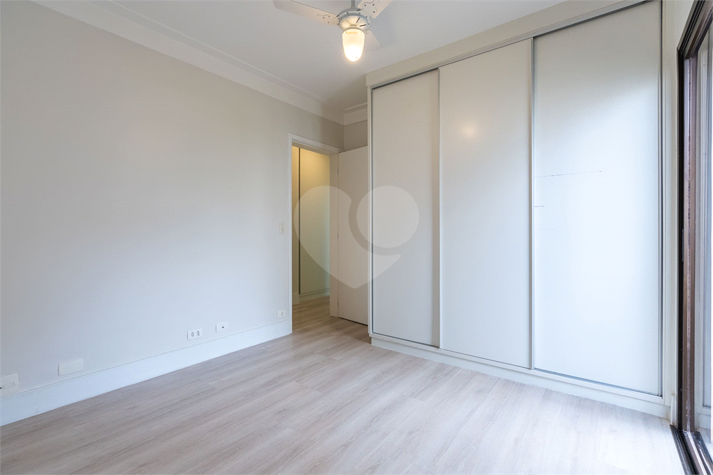 Imóvel 75m² 2 quartos, a suíte com closet, piscina e academia 2 vagas Jardins