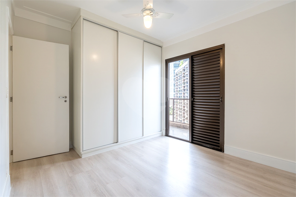 Imóvel 75m² 2 quartos, a suíte com closet, piscina e academia 2 vagas Jardins