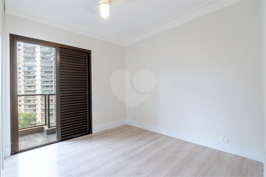 Imóvel 75m² 2 quartos, a suíte com closet, piscina e academia 2 vagas Jardins