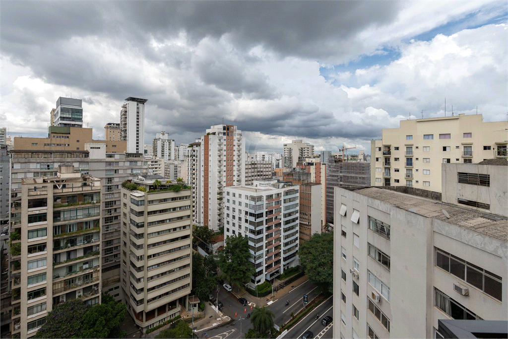 Imóvel 75m² 2 quartos, a suíte com closet, piscina e academia 2 vagas Jardins