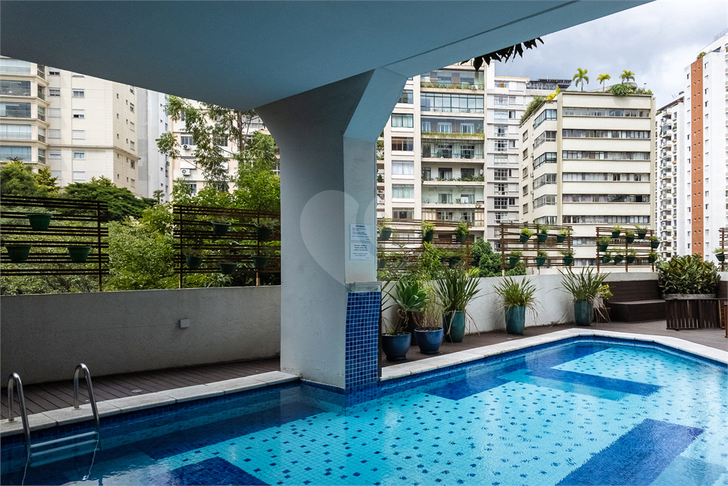 Imóvel 75m² 2 quartos, a suíte com closet, piscina e academia 2 vagas Jardins
