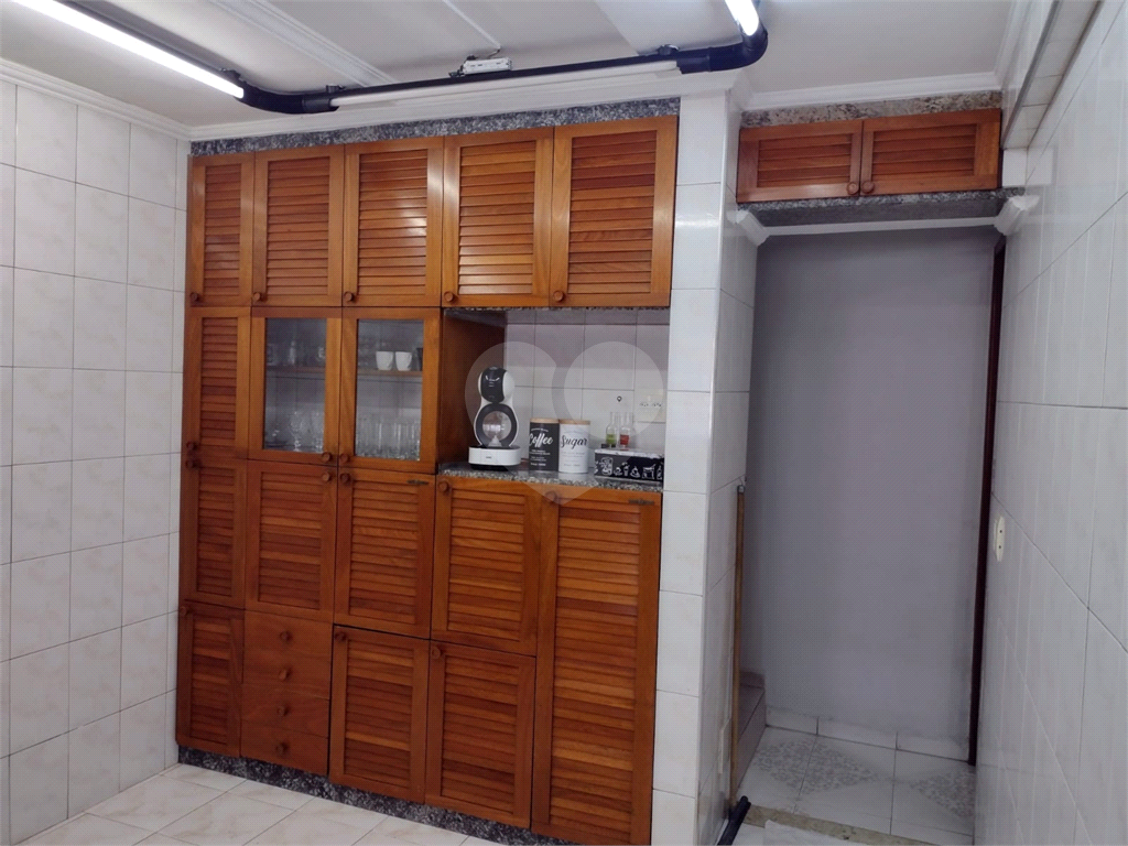 
Imóvel comercial ou residencial, com excelente localização — em frente ao Colégio Jardim São Paulo, em uma das áreas mais nobres da Zona Norte.
