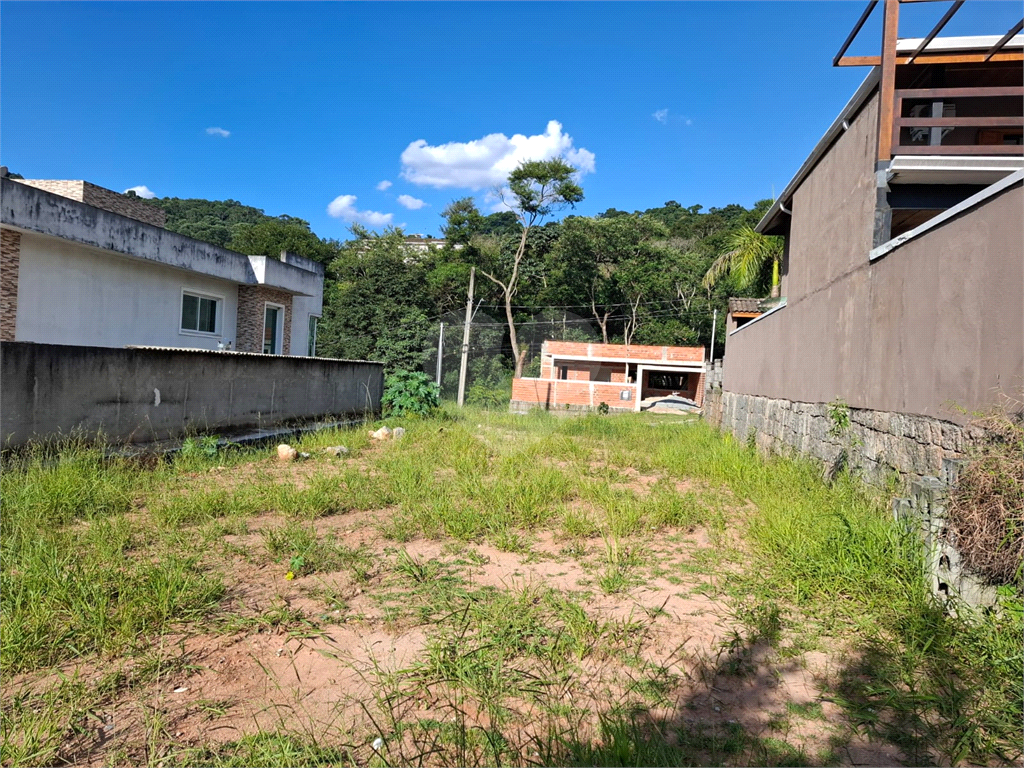 Terreno PLANO no condomínio “Parque Itaguaçu da Cantareira” com 396m2 de área