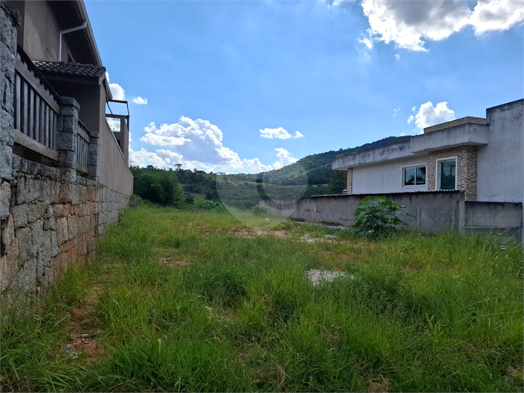 Terreno PLANO no condomínio “Parque Itaguaçu da Cantareira” com 396m2 de área