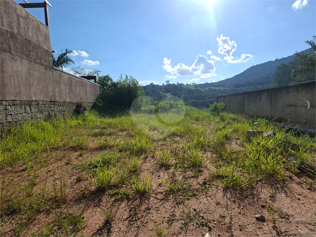 Terreno PLANO no condomínio “Parque Itaguaçu da Cantareira” com 396m2 de área