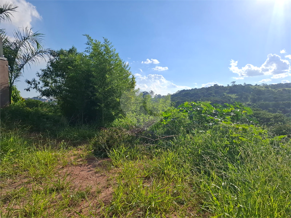 Terreno PLANO no condomínio “Parque Itaguaçu da Cantareira” com 396m2 de área