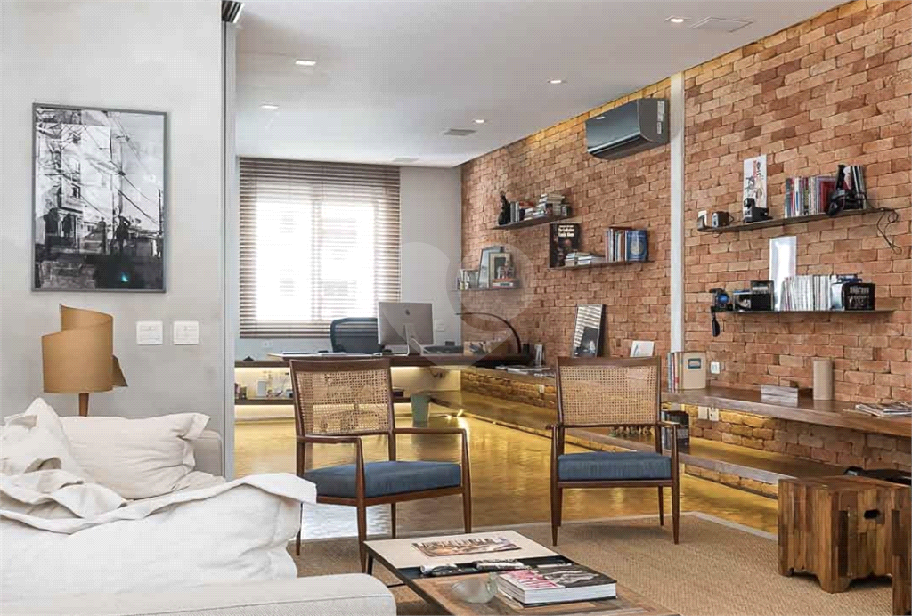 Apartamento Reformado à Venda no Jardim América – 1 Suíte, 135m², parte plana dos Jardins