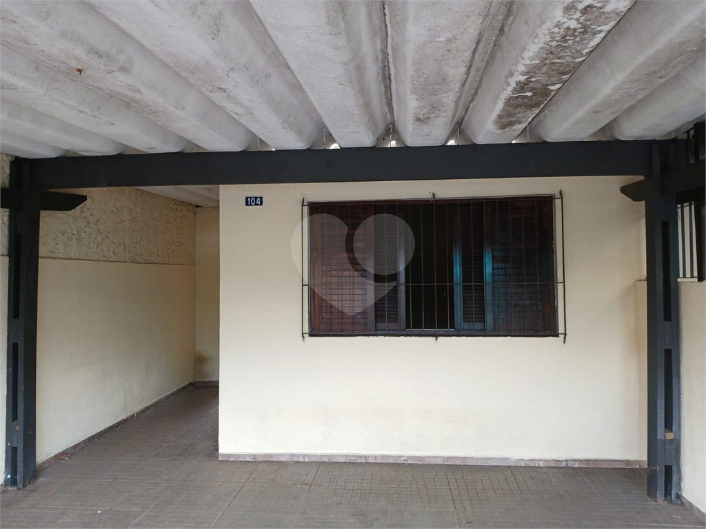 Casa com 2 dormitorios na Vila Nova Carolina a venda