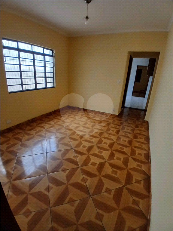 Casa com 2 dormitorios na Vila Nova Carolina a venda