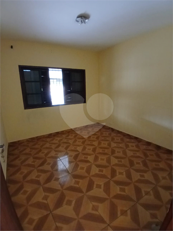 Casa com 2 dormitorios na Vila Nova Carolina a venda