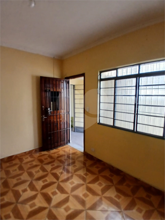 Casa com 2 dormitorios na Vila Nova Carolina a venda