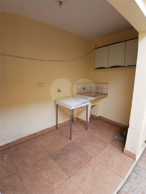 Casa com 2 dormitorios na Vila Nova Carolina a venda