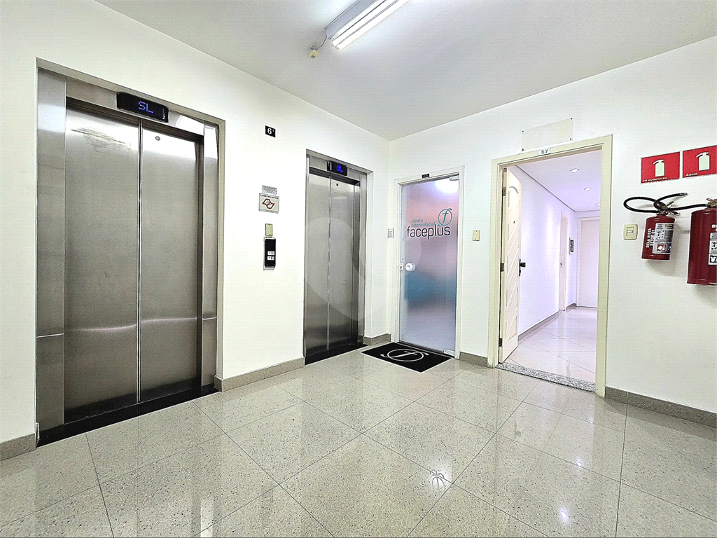 Sala comercial para venda com 2 salas 1 banheiro na Bela Vista São Paulo - SP