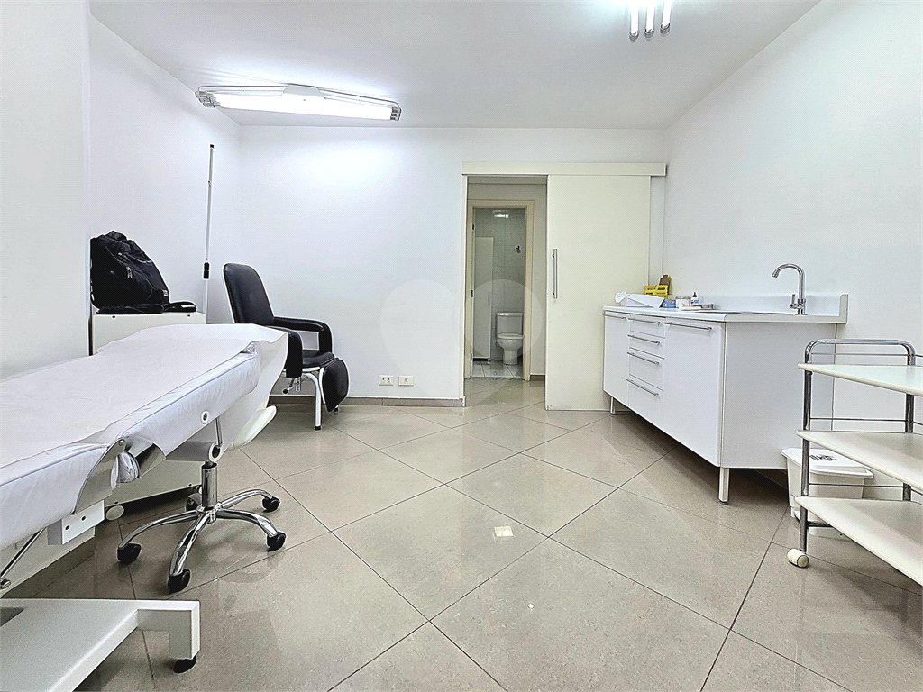 Sala comercial para venda com 2 salas 1 banheiro na Bela Vista São Paulo - SP