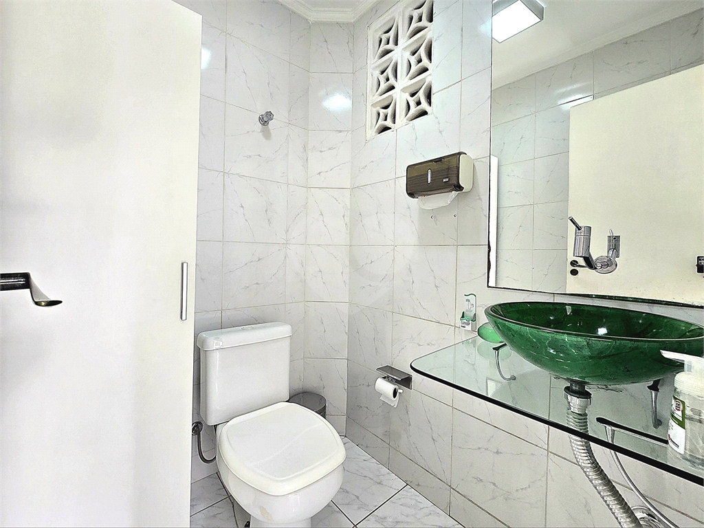 Sala comercial para venda com 2 salas 1 banheiro na Bela Vista São Paulo - SP