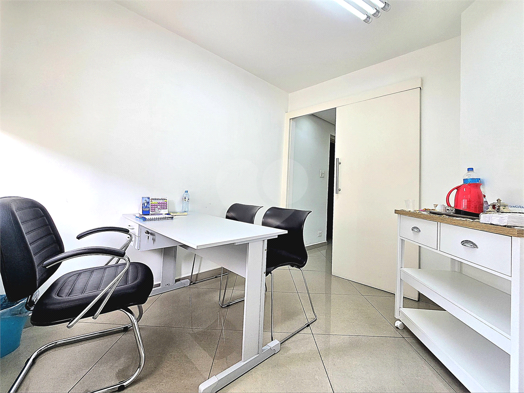 Sala comercial para venda com 2 salas 1 banheiro na Bela Vista São Paulo - SP