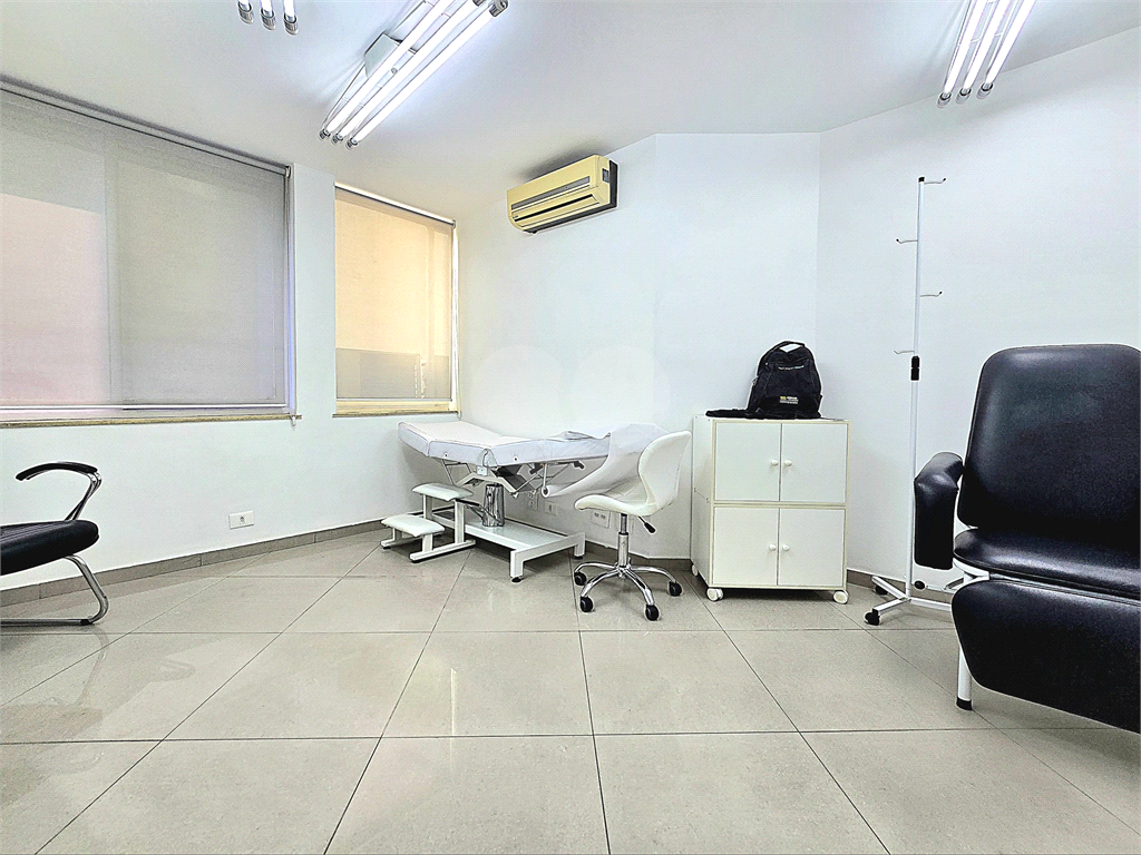 Sala comercial para venda com 2 salas 1 banheiro na Bela Vista São Paulo - SP