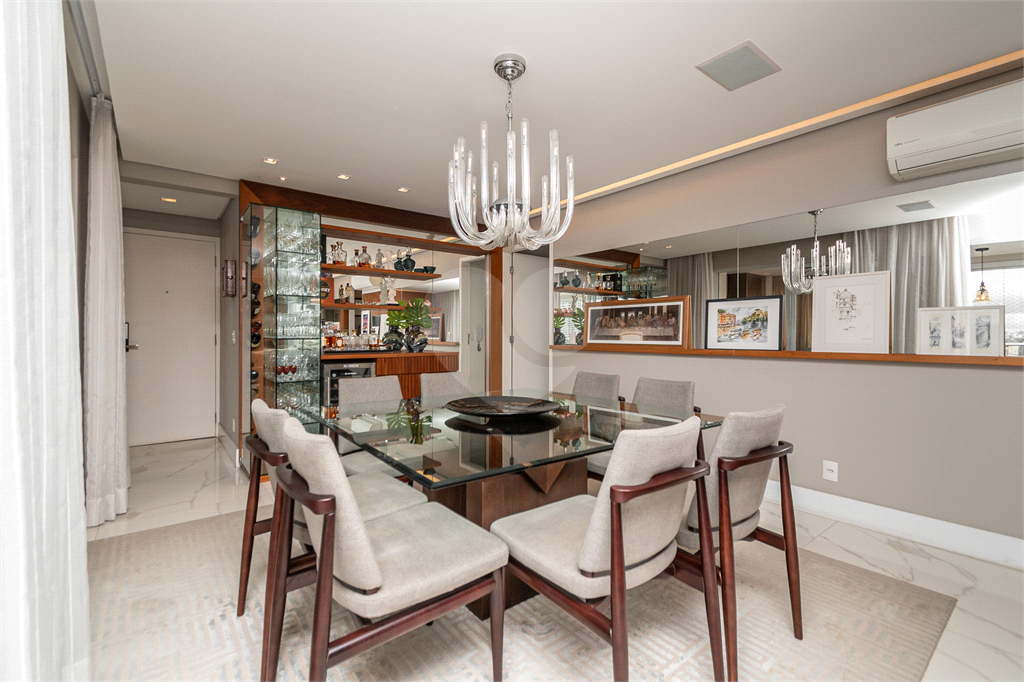 Apartamento com 124m² - 3 suítes - varanda gourmet -mobiliado - condomínio com lazer completo
