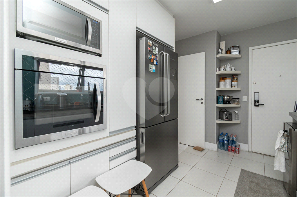 Apartamento com 124m² - 3 suítes - varanda gourmet -mobiliado - condomínio com lazer completo