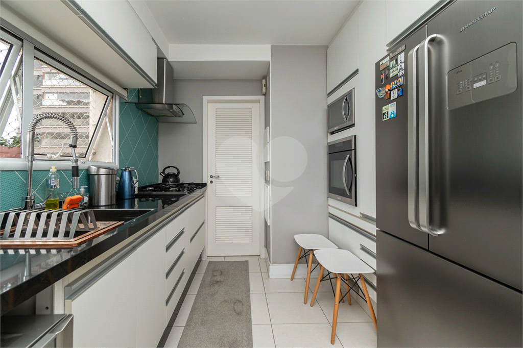 Apartamento com 124m² - 3 suítes - varanda gourmet -mobiliado - condomínio com lazer completo