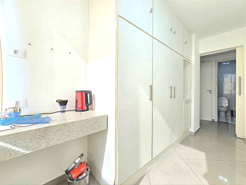 Sala comercial para venda com 1 sala 1 banheiro na Bela Vista São Paulo - SP