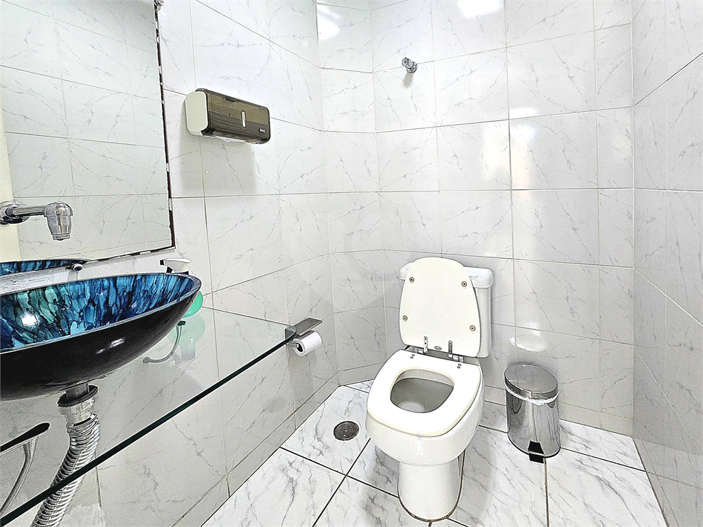 Sala comercial para venda com 1 sala 1 banheiro na Bela Vista São Paulo - SP