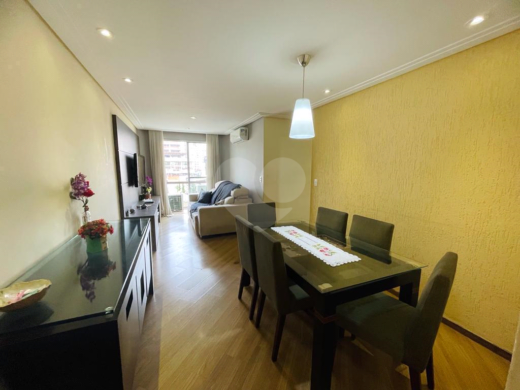 APARTAMENTO em TATUAPÉ