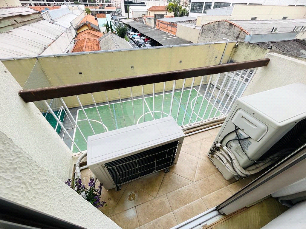 APARTAMENTO em TATUAPÉ