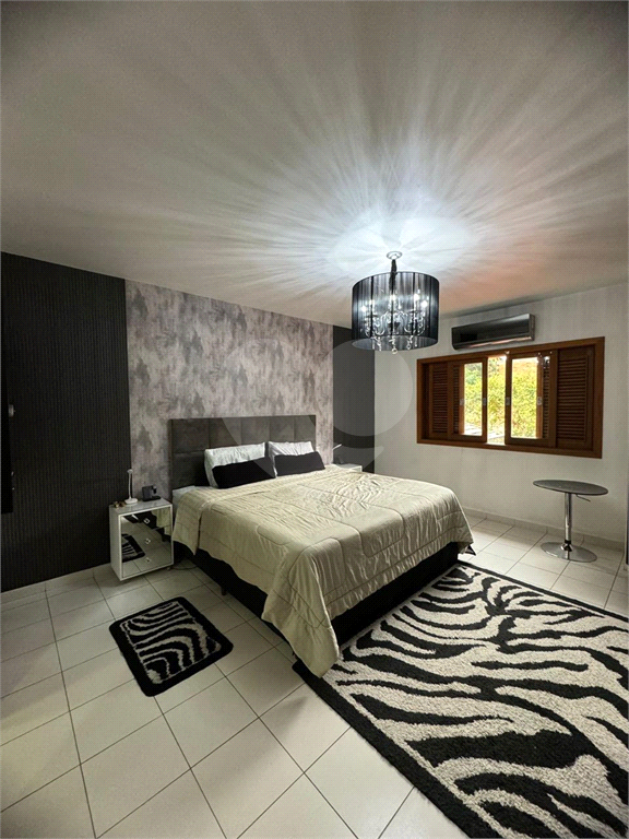 Sobrado a venda | 370m² | 3 dormitorios ( 3 suites) |  3 vagas na Saude