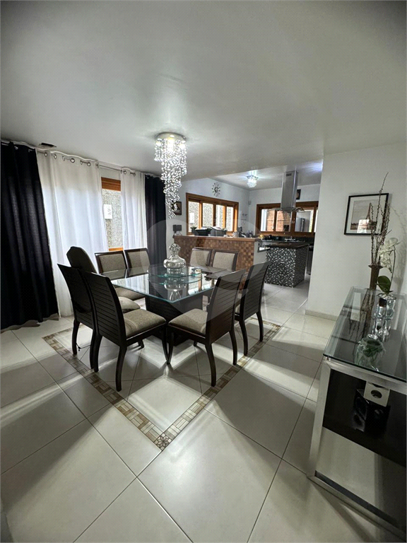 Sobrado a venda | 370m² | 3 dormitorios ( 3 suites) |  3 vagas na Saude