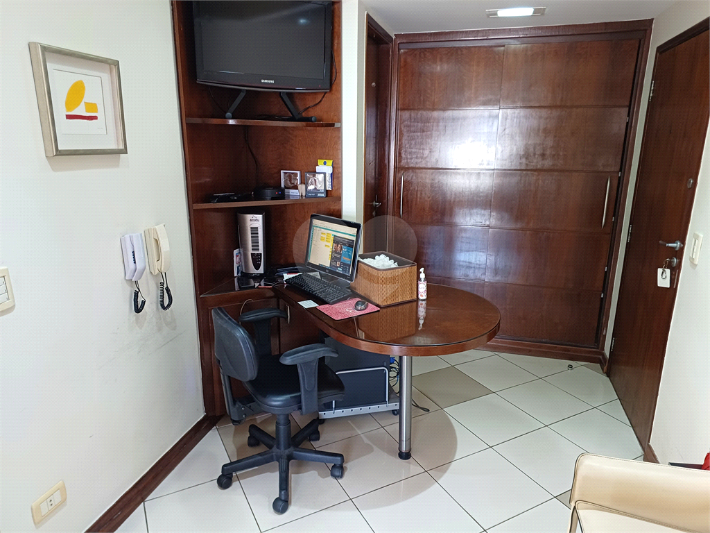 Sala Comercial à Venda – 210m do Metrô Santana!