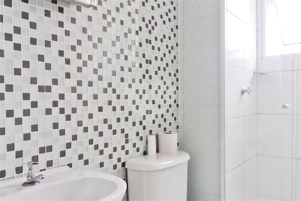 APARTAMENTO em CASA VERDE