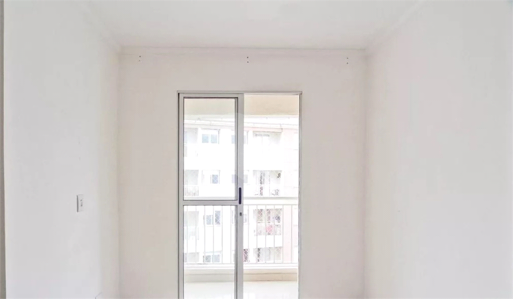 APARTAMENTO em CASA VERDE