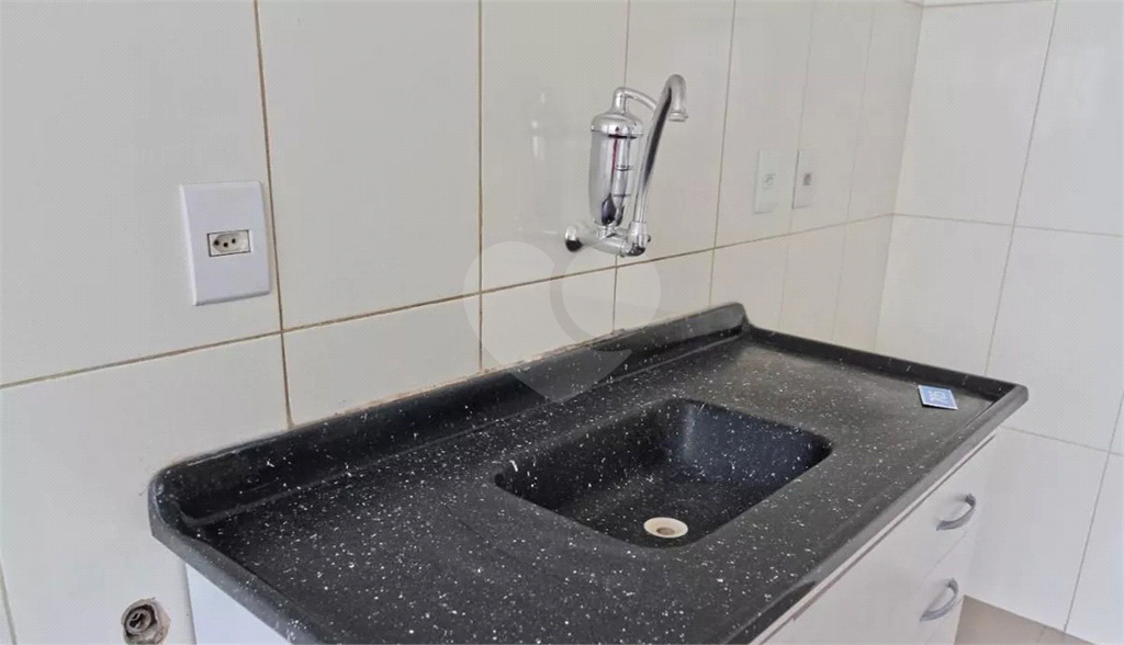 APARTAMENTO em CASA VERDE